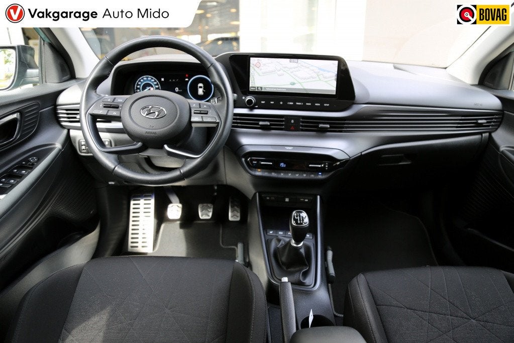 Hyundai Bayon 1.0 T-GDI Premium (bj 2024), Auto's, 450 kg, Gebruikt, Origineel Nederlands, Handgeschakeld