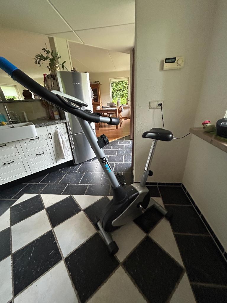 hometrainer, Ophalen, Gebruikt, Metaal, Benen