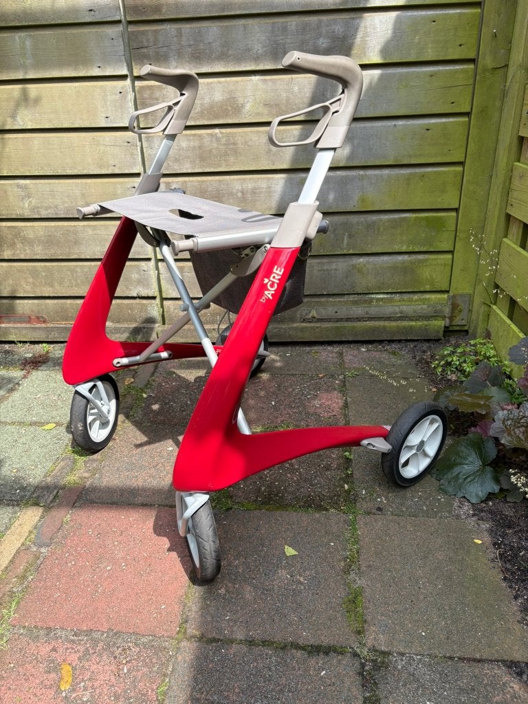 Rollator Acre Carbon Ultralight  rood inclusief tassen, Diversen, Rollators, Ophalen, Opvouwbaar, Zo goed als nieuw