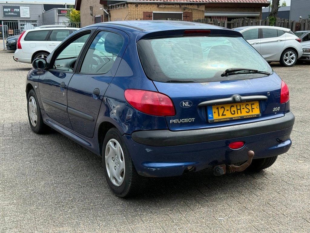 Peugeot 206 1.4 Gentry INRUILKOOPJE!, Auto's, Voorwielaandrijving, 31 €/maand, 4 cilinders, Blauw