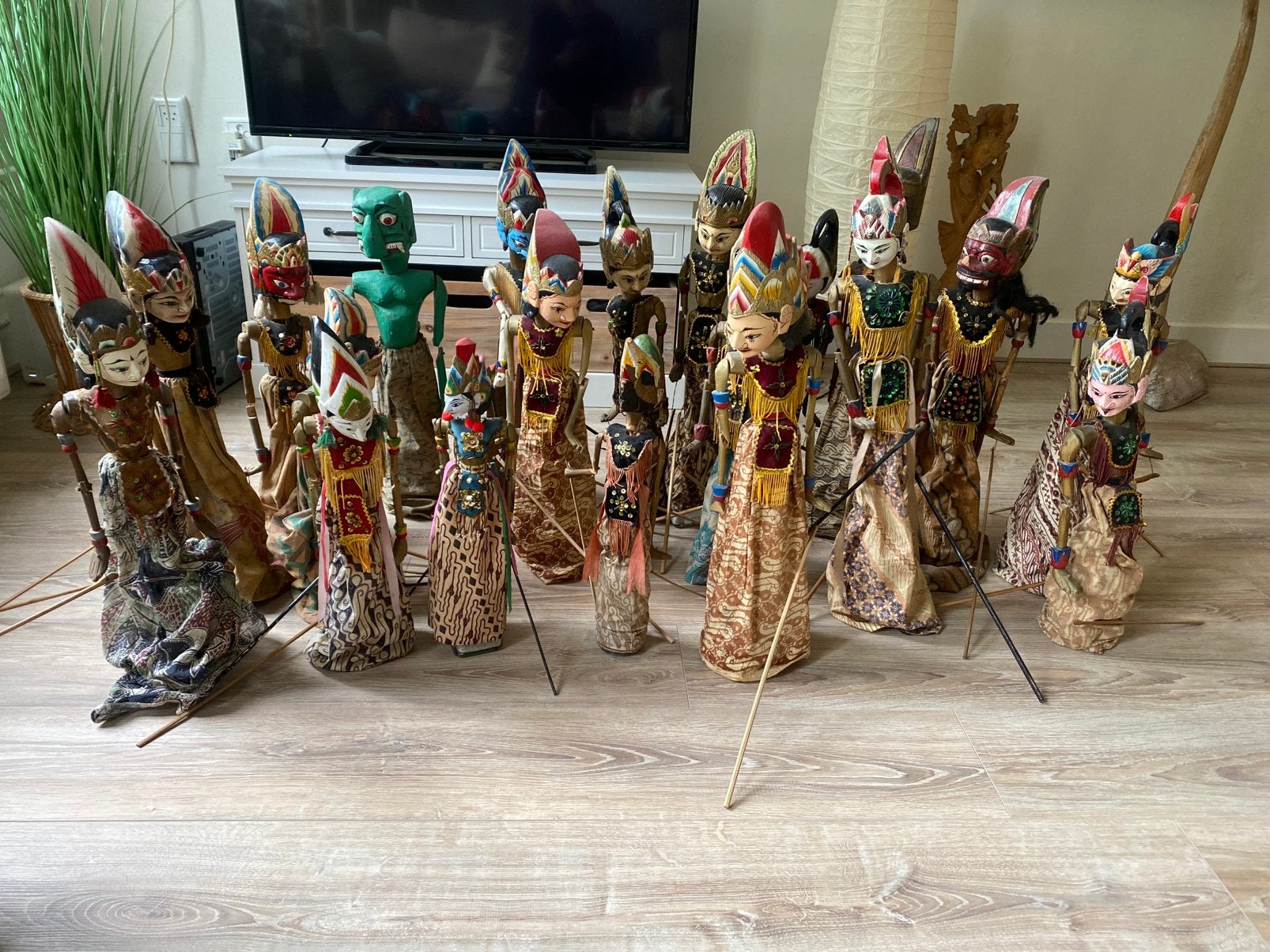 Oude Indonesische Wajang poppen, Ophalen, Gebruikt, Meerkleurig, Oosters