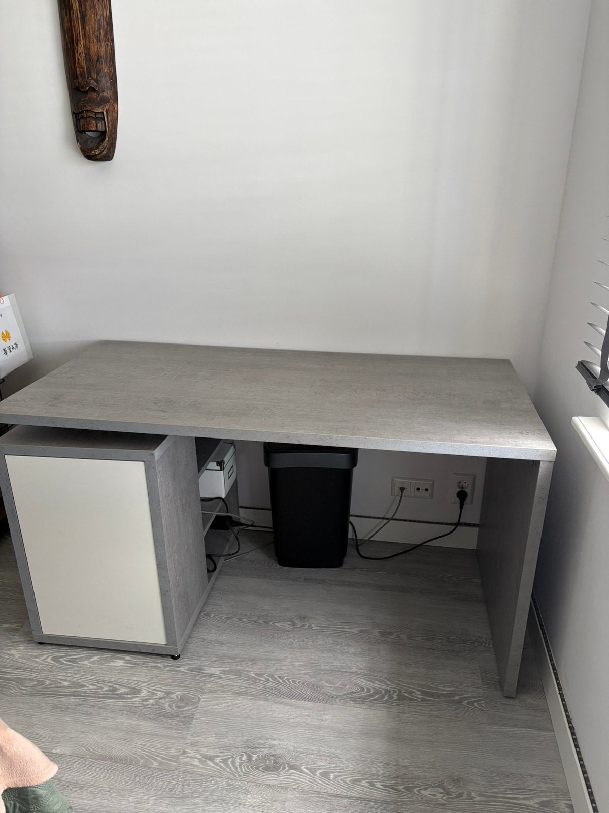 Bureau, Ophalen, Zo goed als nieuw
