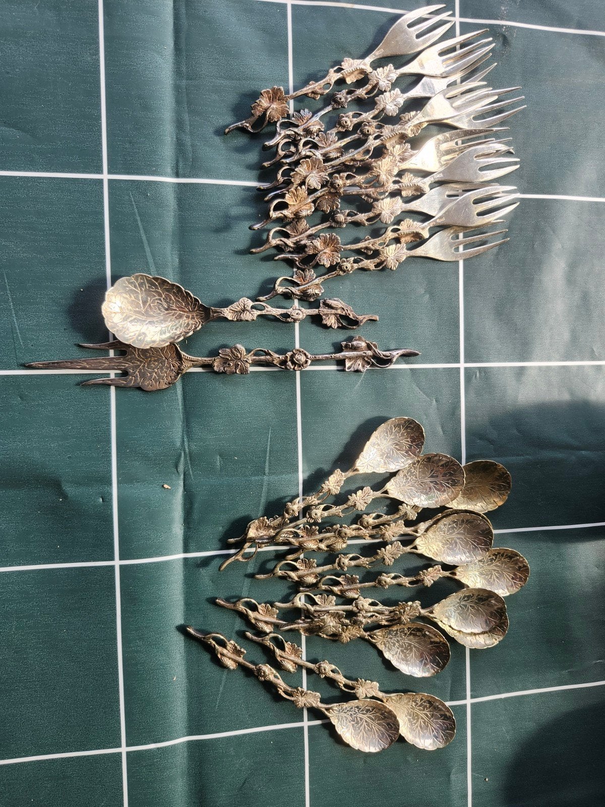 Antieke Zilveren Lepeltjes en Vorkjes - Druivenrank Design, Antiek en Kunst, Antiek | Bestek, Ophalen