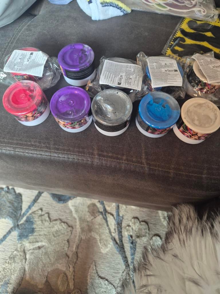 Haarwax in verschillende kleuren, Sieraden, Tassen en Uiterlijk, Uiterlijk | Haarverzorging, Ophalen of Verzenden, Nieuw