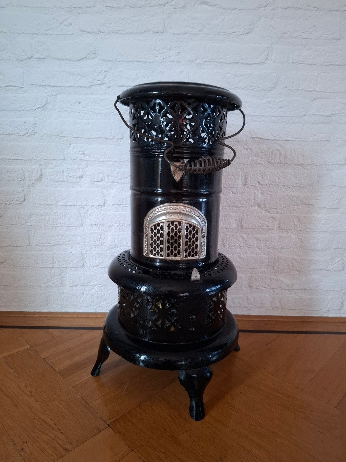 Antieke Zwarte Kachel - Decoratieve Kolenkachel, Ophalen