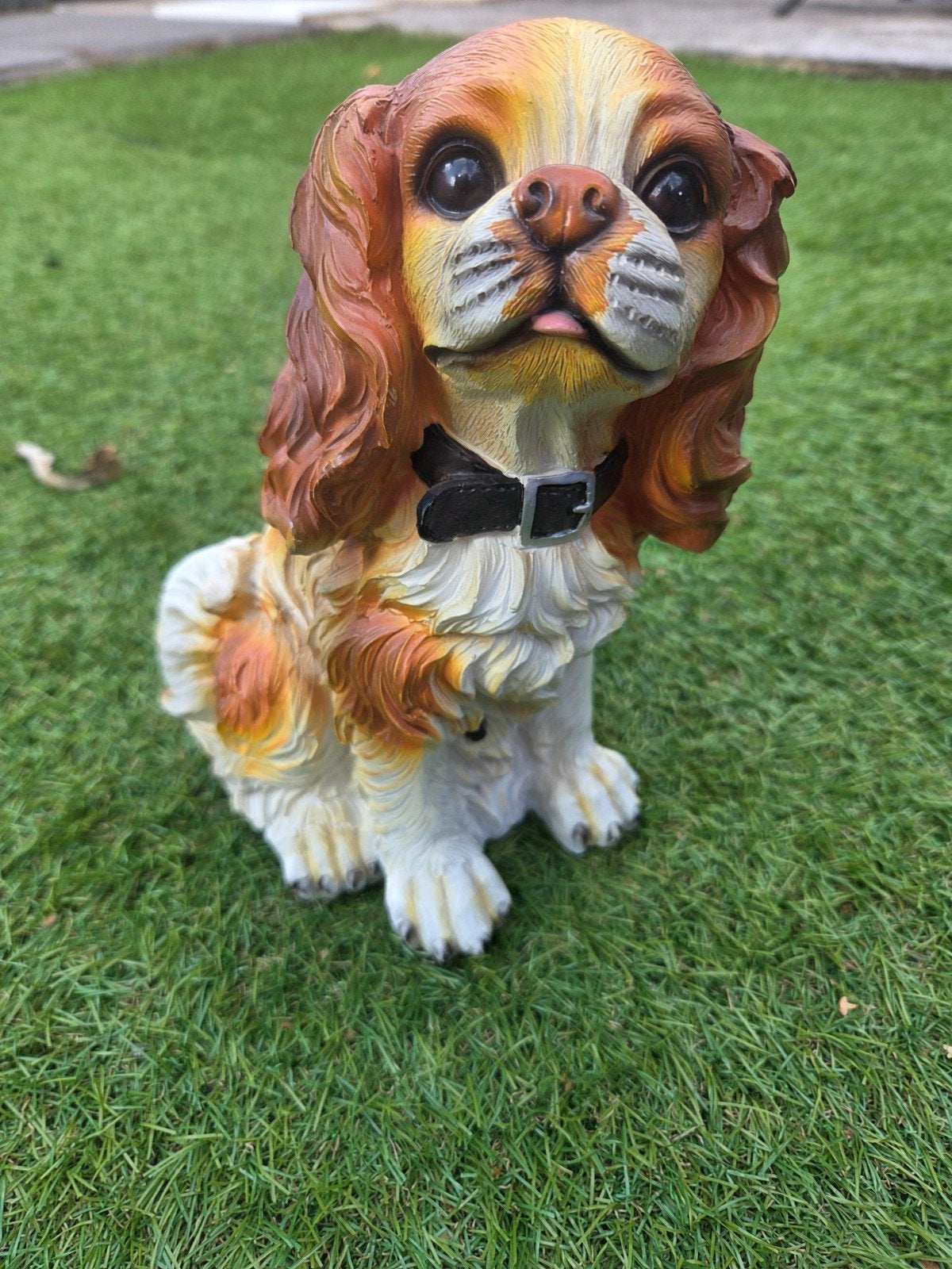 Cavalier King Charles Spaniel beeld voor tuin/huis, Gebruikt, Meerkleurig, Overige materialen, Overige stijlen