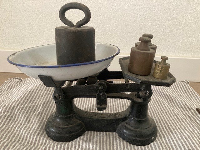 antieke weegschaal, met gewichten. heel zwaar, Antiek en Kunst, Antiek | Gereedschap en Instrumenten, Ophalen of Verzenden