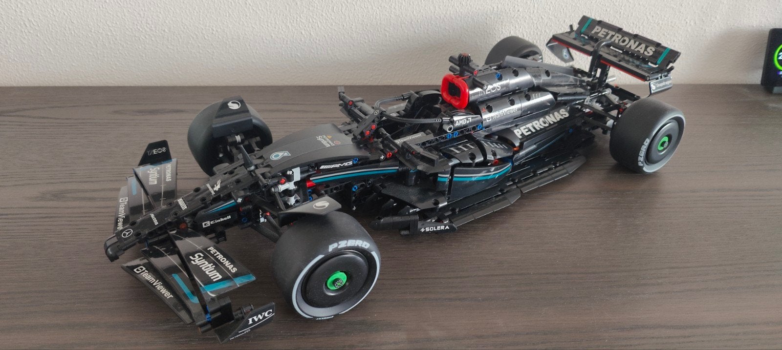 F1 Mercedes 1:8 schaalmodel, Auto, Groter dan 1:32, Zo goed als nieuw, Ophalen