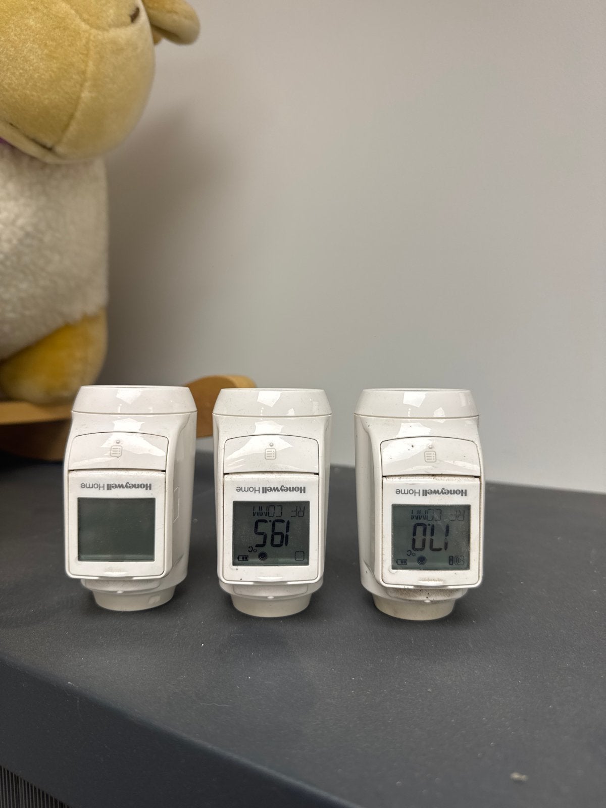Honeywell evohome thermostaat (3 stuks), Doe-het-zelf en Verbouw, Ophalen of Verzenden, Gebruikt, Thermostaat