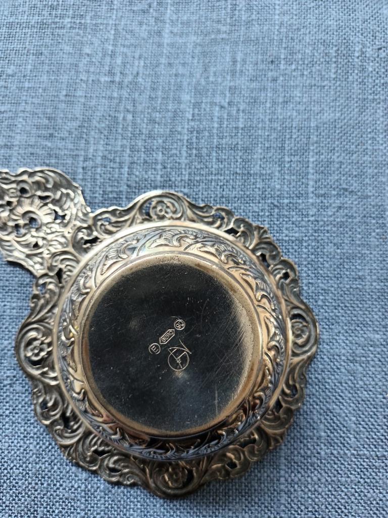 Theezeefje met uitlekbakje, Antiek en Kunst, Antiek | Goud en Zilver, Ophalen, Zilver