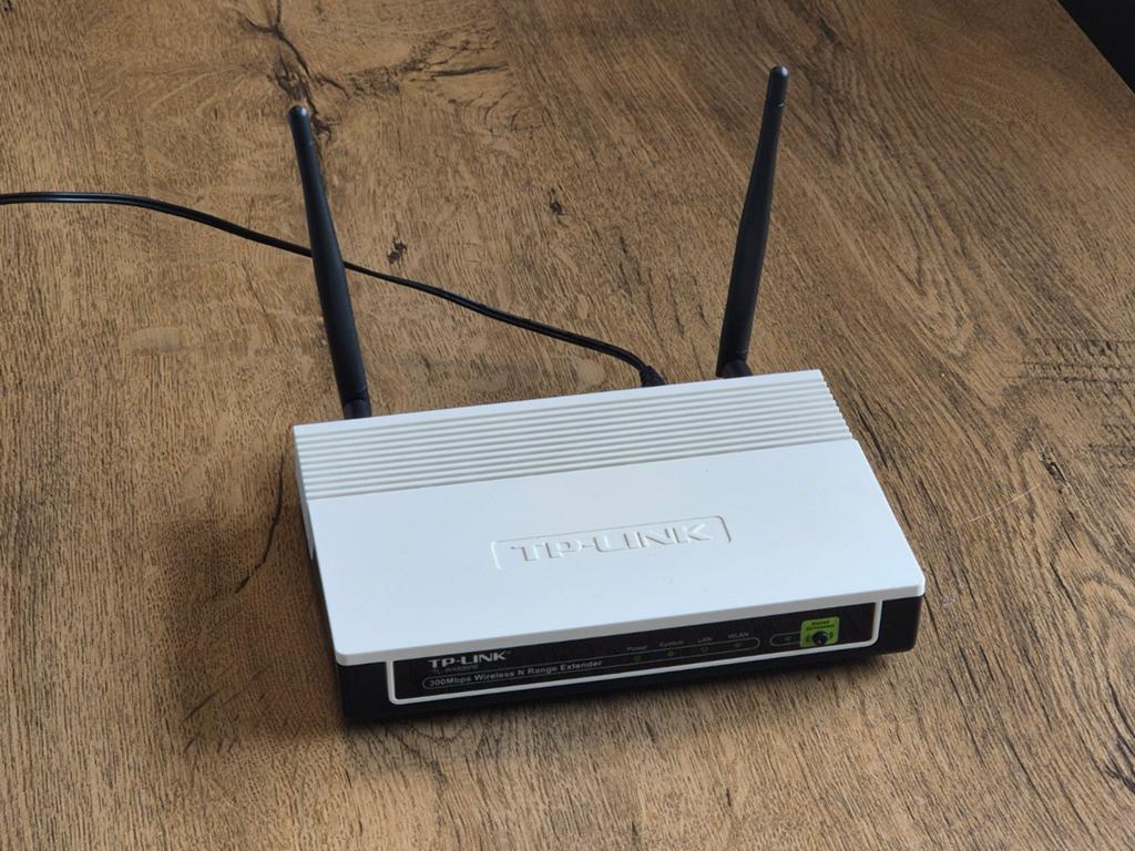TP-Link TL-WA830RE WiFi Versterker – Range Extender, Computers en Software, WiFi-versterkers, Zo goed als nieuw, Ophalen