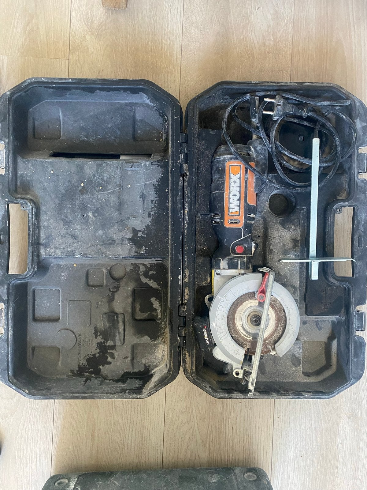 Worx Cirkelzaag & Metabo Decoupeerzaag in koffer, Ophalen, Gebruikt, Cirkelzaag