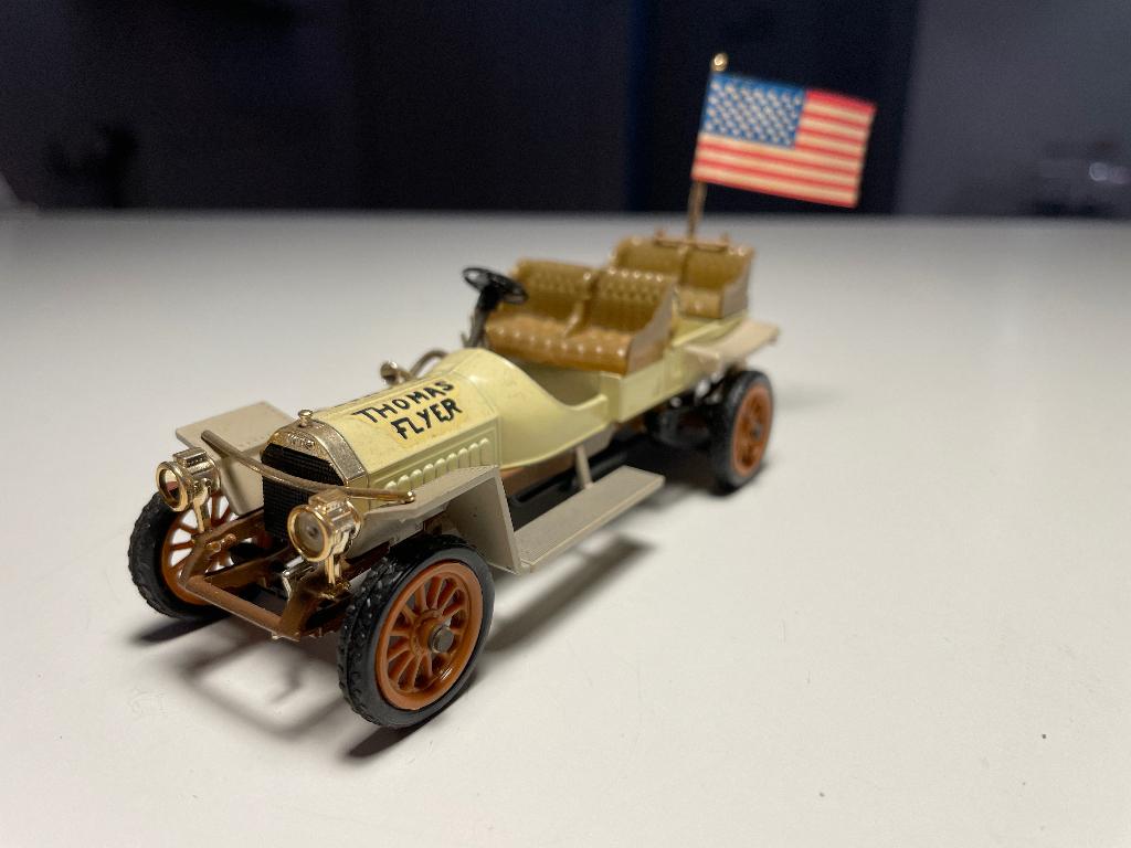 Rio 1:43 Thomas Flyer, Hobby en Vrije tijd, Modelauto's | 1:43, Ophalen of Verzenden, Gebruikt, Auto, Overige merken