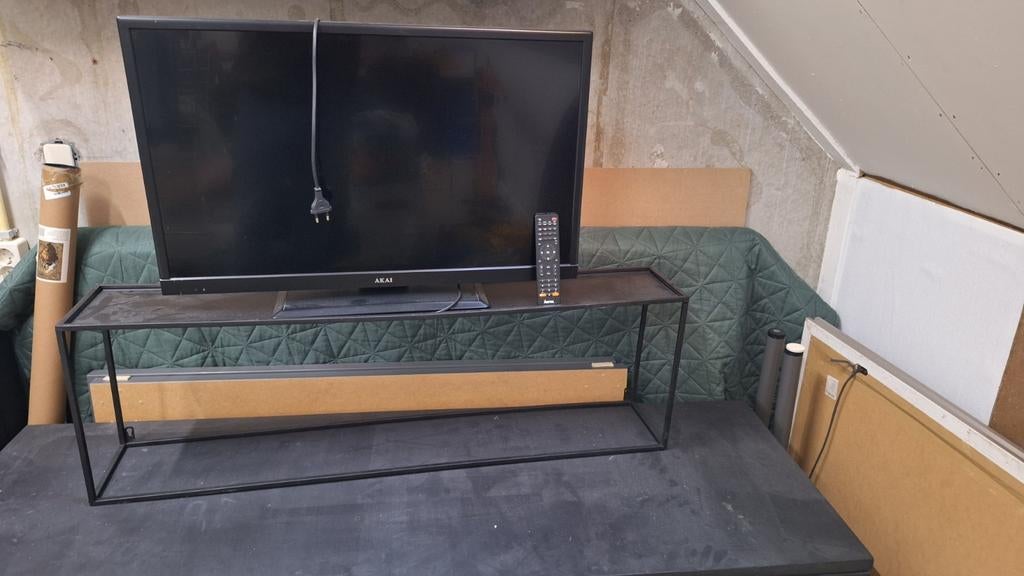 Akai TV 80 cm met ingebouwde DVD-speler en afstandsbediening, Audio, Tv en Foto, Televisies, Gebruikt, 80 tot 100 cm, Overige merken