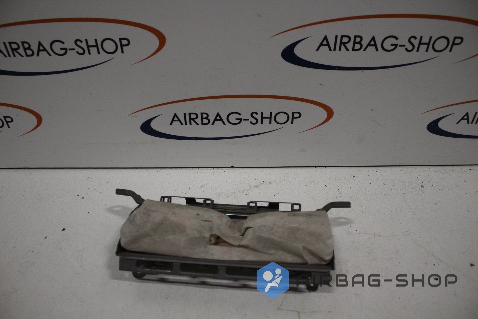 Toyota Auris Knieairbag Knie Airbag 2012 tm 2018 TG11D01002, Gebruikt, -, -, Ophalen of Verzenden