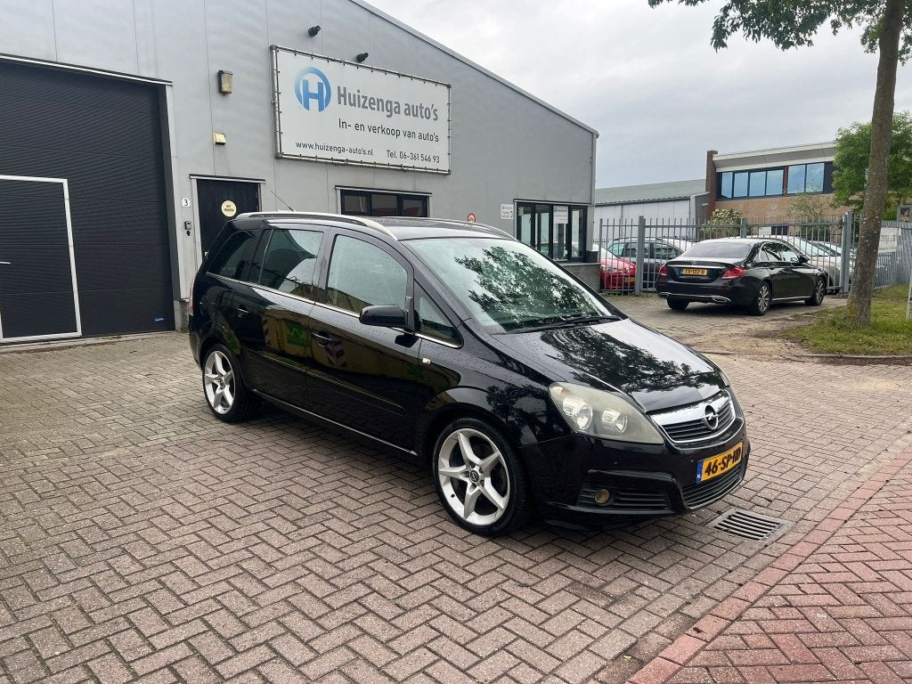 Opel Zafira 2.2 Cosmo |EXPORT |7PERS. (bj 2006), Auto's, Voorwielaandrijving, Gebruikt, 4 cilinders, 150 pk