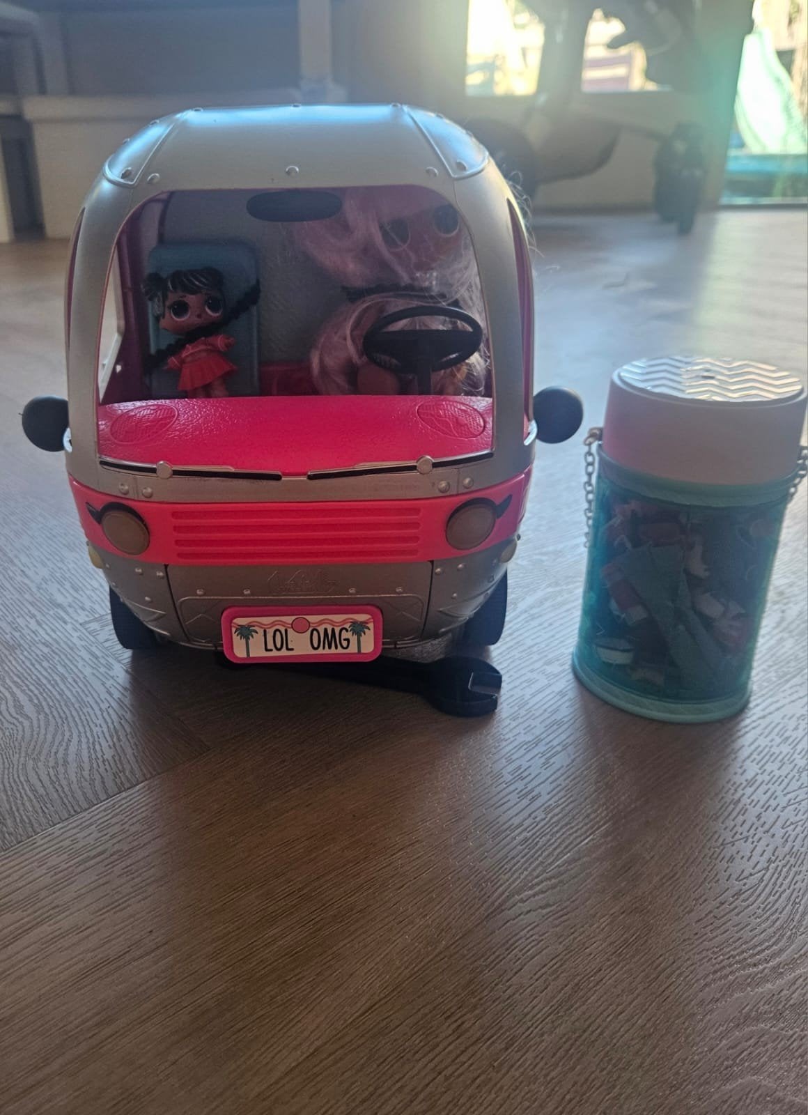 LOL Surprise OMG Camper met poppen en accessoires, Kinderen en Baby's, Speelgoed | Poppen, Ophalen, Gebruikt, Overige typen