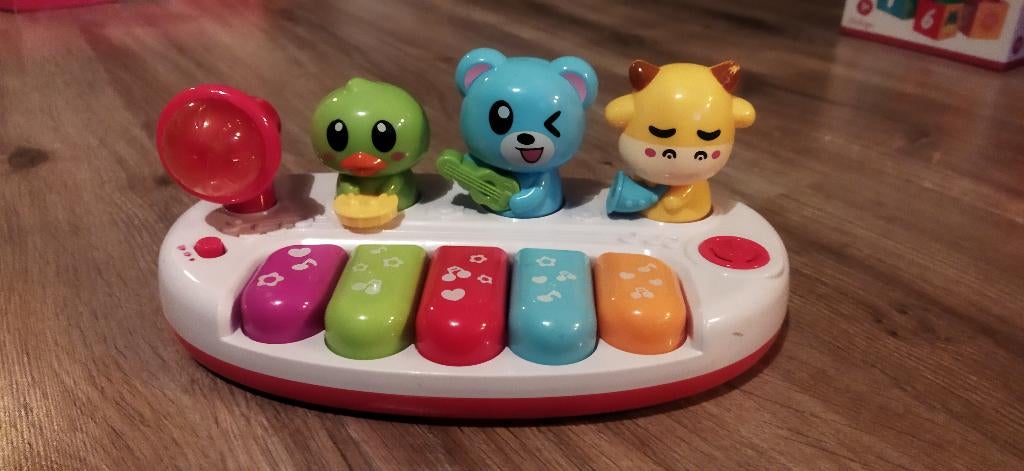 baby piano met geluid, Kinderen en Baby's, Speelgoed | Babyspeelgoed, Gebruikt, Overige typen, Met geluid, Ophalen of Verzenden