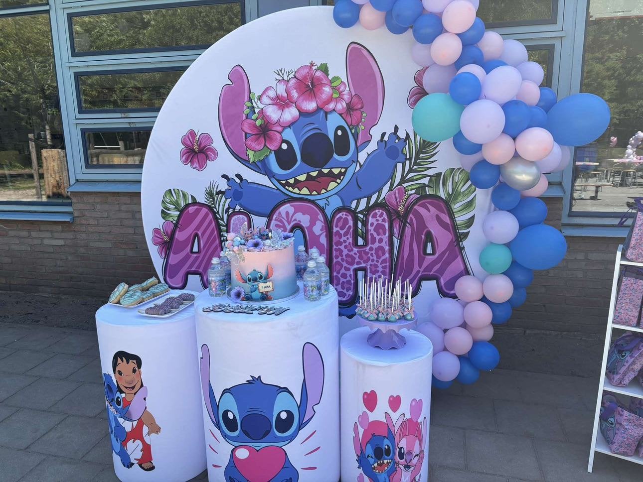 Stitch Aloha Backdrop en Decoratie te Huur voor Feestjes, Hobby en Vrije tijd, Feestartikelen | Verhuur, Ophalen of Verzenden
