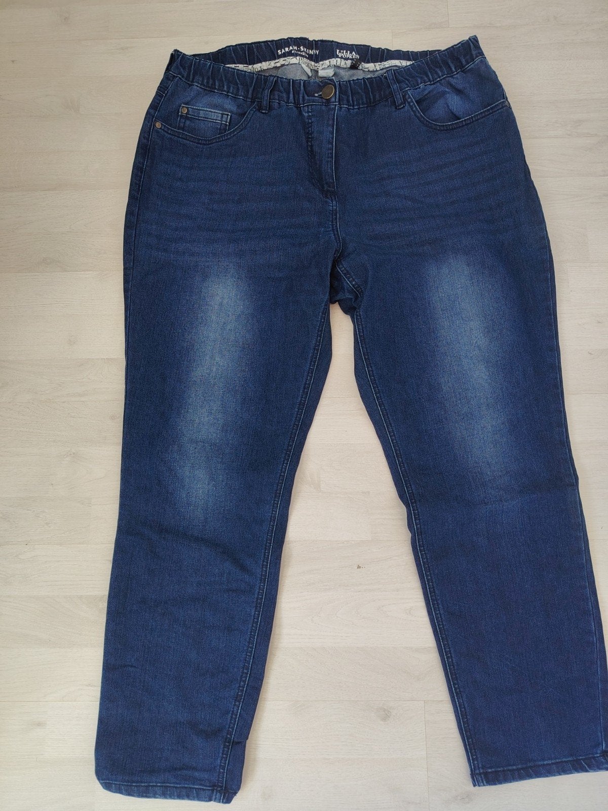 Zeer Nette SKINNY Jeans mt 25 ( 48-50), Kleding | Dames, Ophalen of Verzenden, Zo goed als nieuw, Blauw, Broek of Spijkerbroek