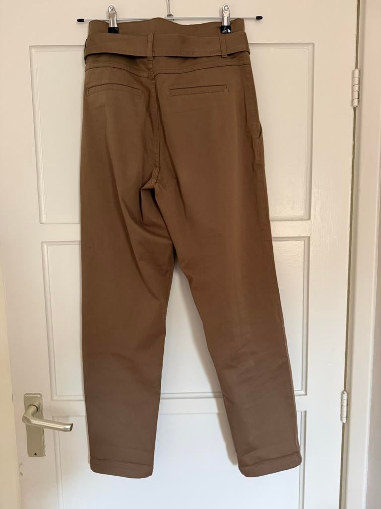 Co Couture dakota chino met strikceintuur - maat S, Kleding | Dames, Bruin, Ophalen of Verzenden, Zo goed als nieuw, Maat 36 (S)