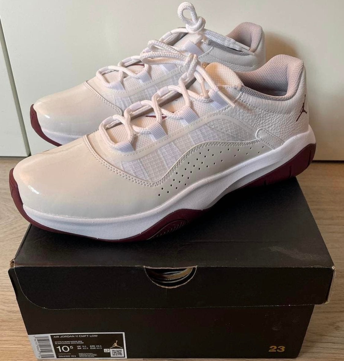 Air Jordan 11 CMFT Low 10.5, Ophalen of Verzenden, Nieuw, Wit
