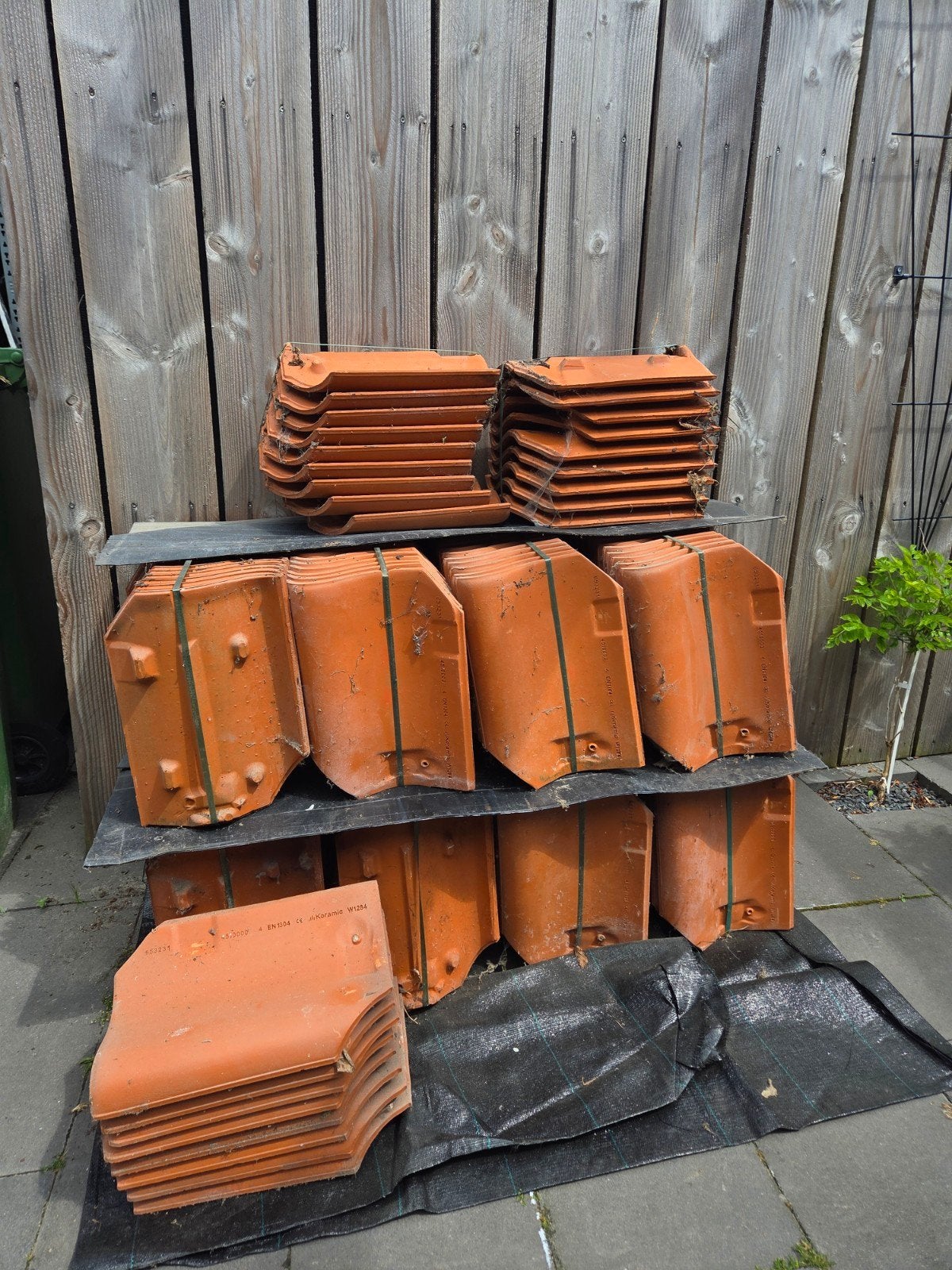 Oude holle keramiek 170 stuks, Doe-het-zelf en Verbouw, Dakpannen en Dakbedekking, Ophalen, Steen of Klei, Nieuw, 5 tot 10 m²