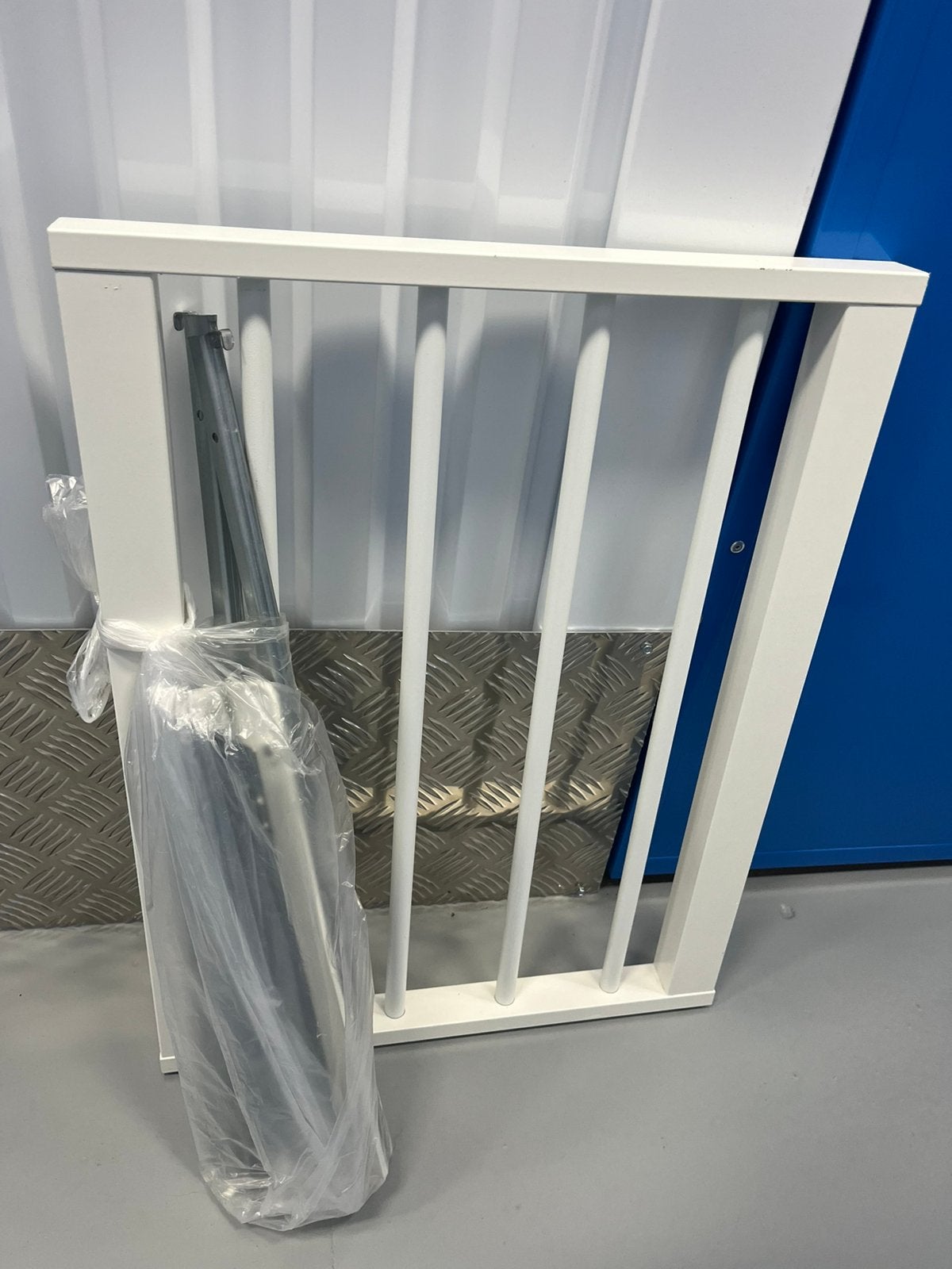 Ikea komplement uittrekbare broekhanger 50x58 wit, Ophalen, Zo goed als nieuw, Glasplaat, Minder dan 80 cm