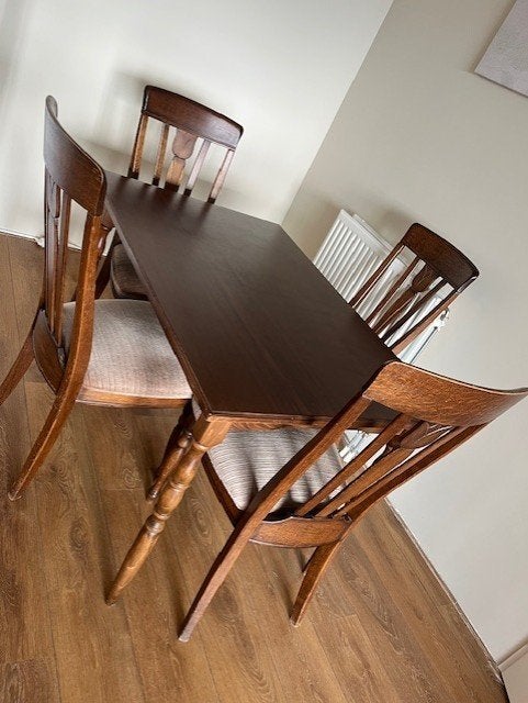 Eettafel met vier stoelen, Ophalen, Gebruikt, 4 tot 6 stoelen