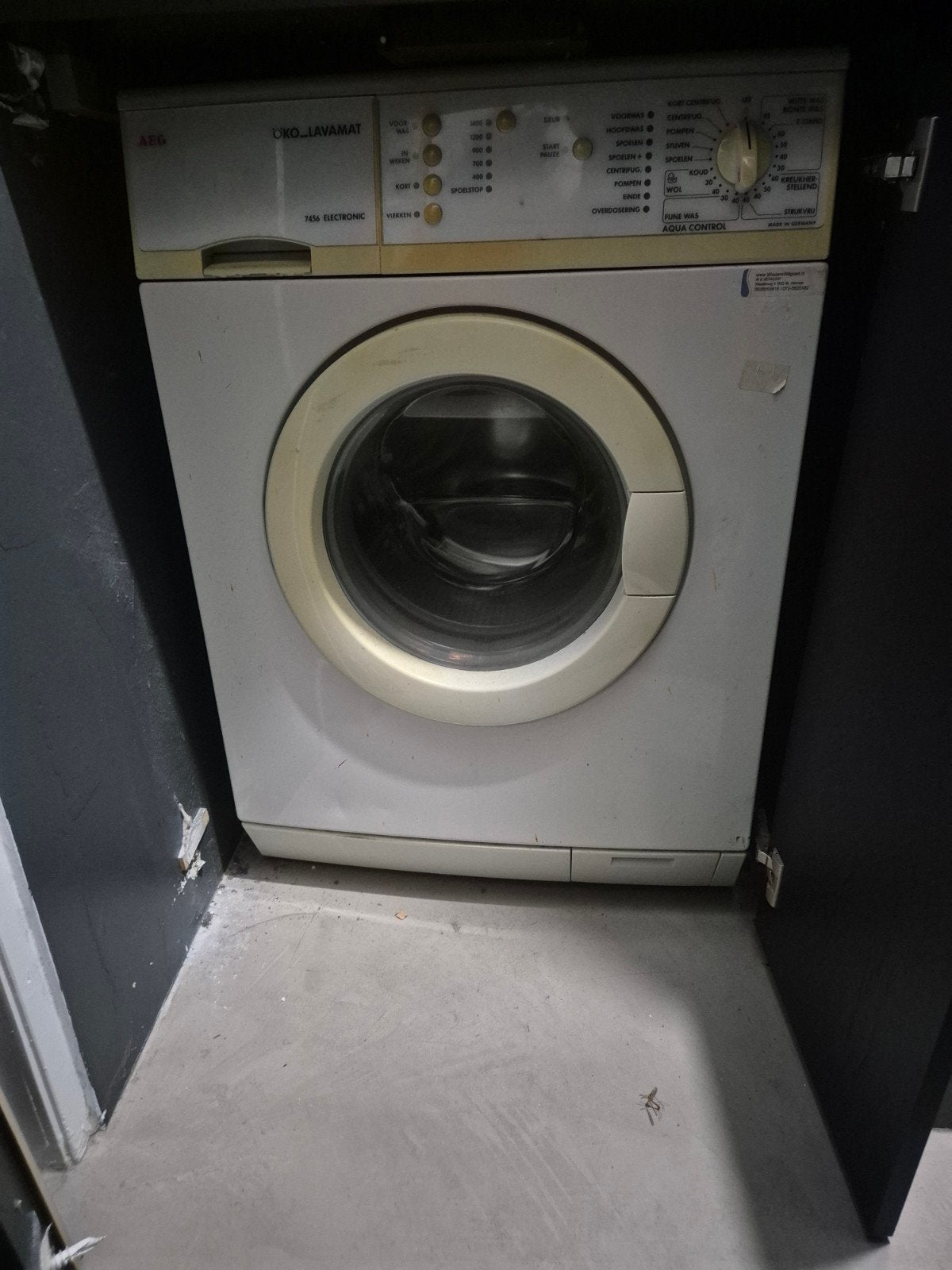 Gratis AEG Oko Lavamat wasmachine (zelf ophalen), 1200 tot 1600 toeren, Gebruikt, Ophalen of Verzenden, Voorlader