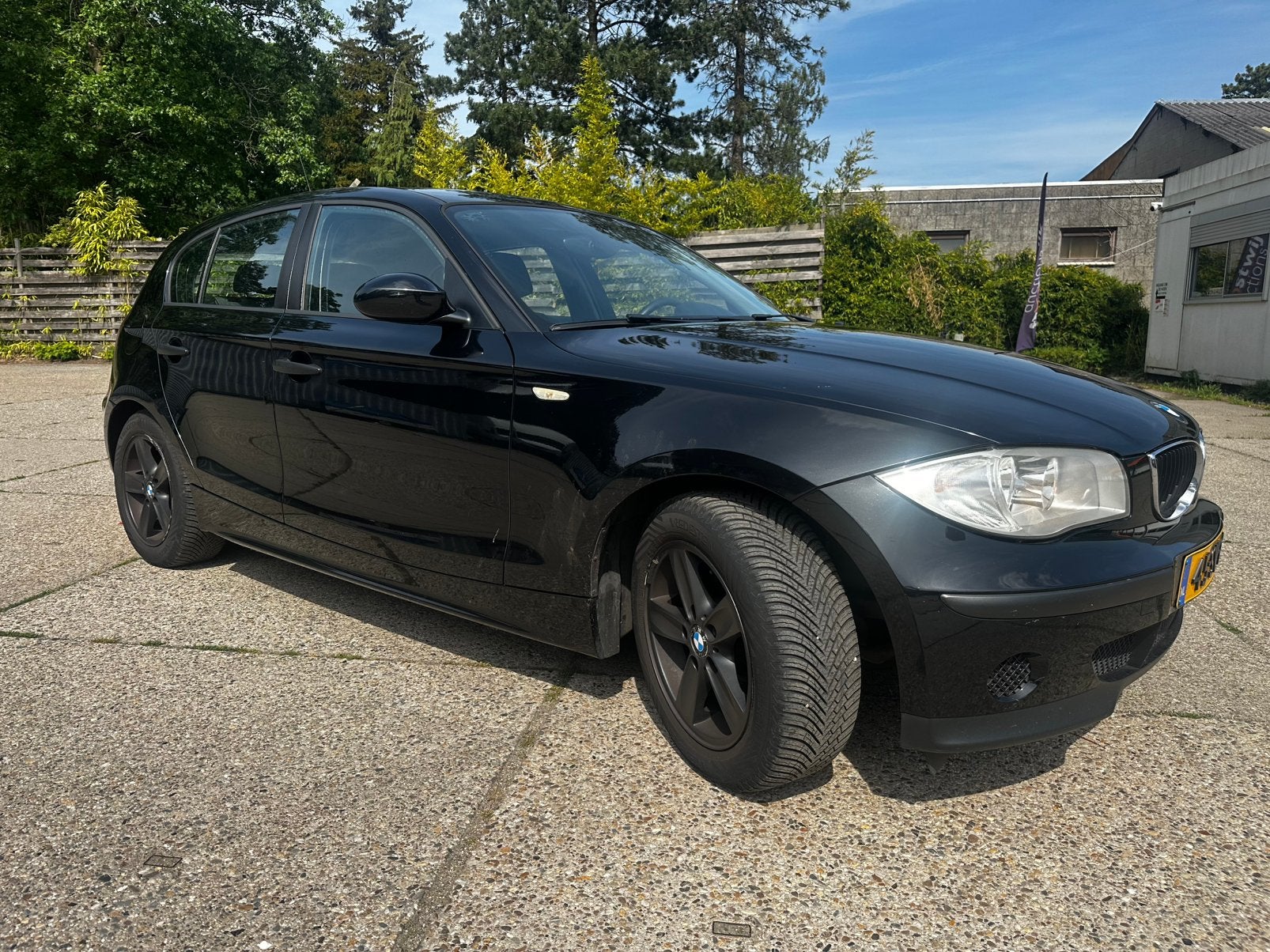 BMW 1-Serie 1.6 116I 2006 Zwart, 1596 cc, Achterwielaandrijving, 4 cilinders, 635 kg