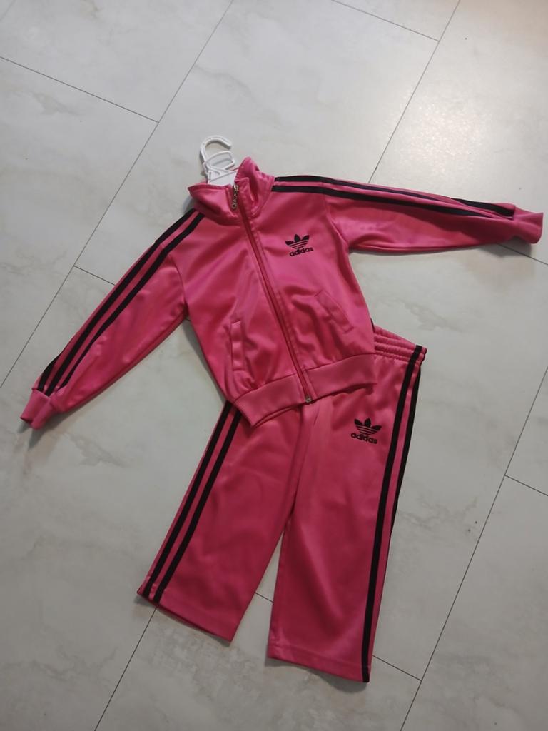 Adidas pak, Adidas, Meisje, Ophalen of Verzenden, Zo goed als nieuw