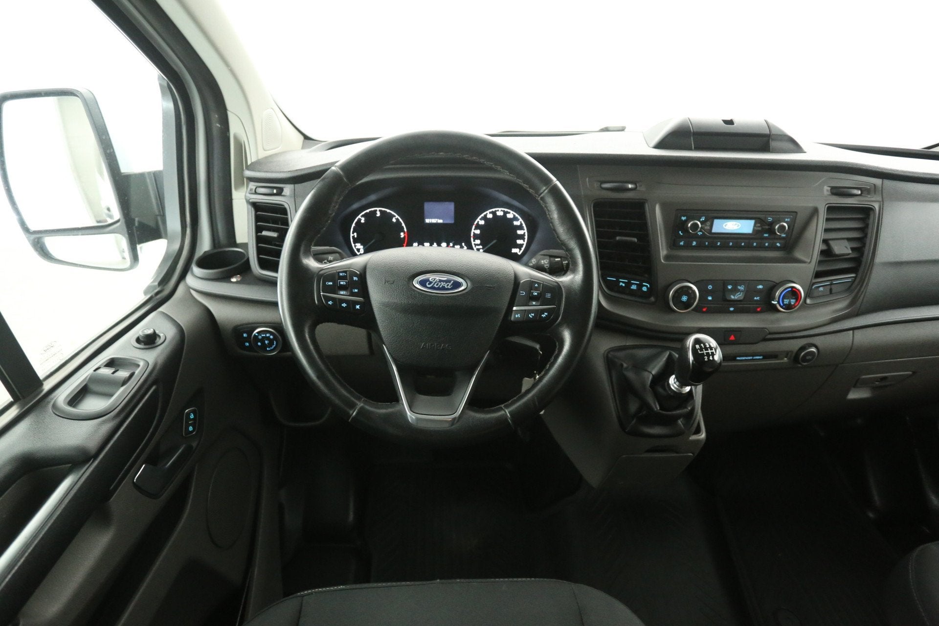 Ford Transit Custom 2.0 TDCI L2H2 | Dubbele Cabine | Airco |, Voorwielaandrijving, Euro 6, 4 cilinders, 2800 kg