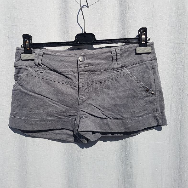 Grijze korte broek. Mt XS Merk Costes, Kort, ., Ophalen of Verzenden, Zo goed als nieuw