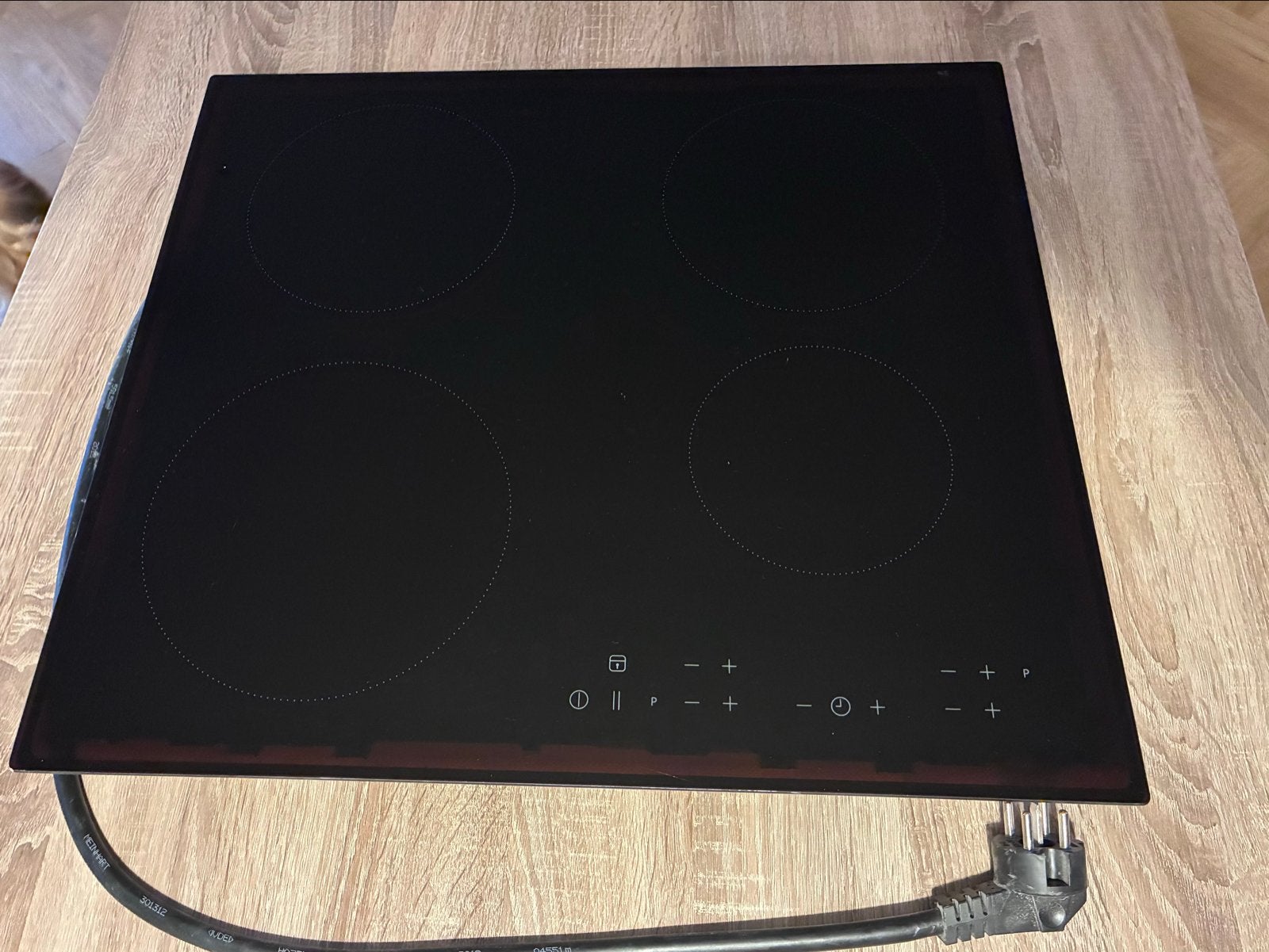 IKEA MATMÄSSIG Inductiekookplaat - Zo goed als nieuw, Witgoed en Apparatuur, Ophalen, 4 kookzones, Zo goed als nieuw, Energieklasse A of zuiniger