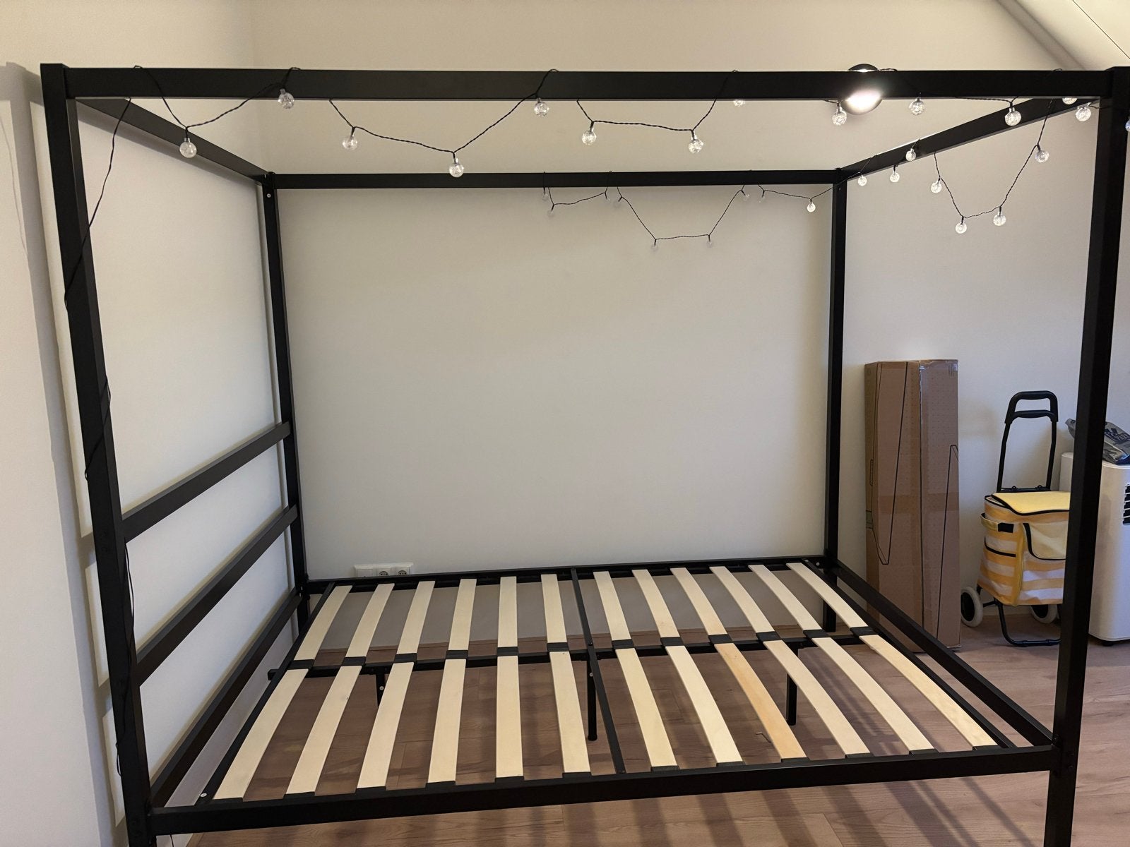 Hemelbed ijzer zwart 150x200 cm incl. lattenbodem, Ophalen, Gebruikt, Zwart, Tweepersoons