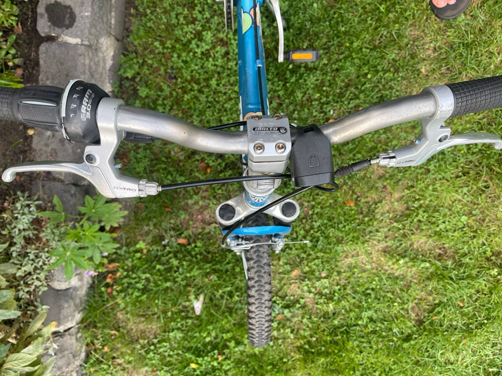 Foto 4 van Trek Kinder MTB mountainbike 20” fiets meisje of jongen