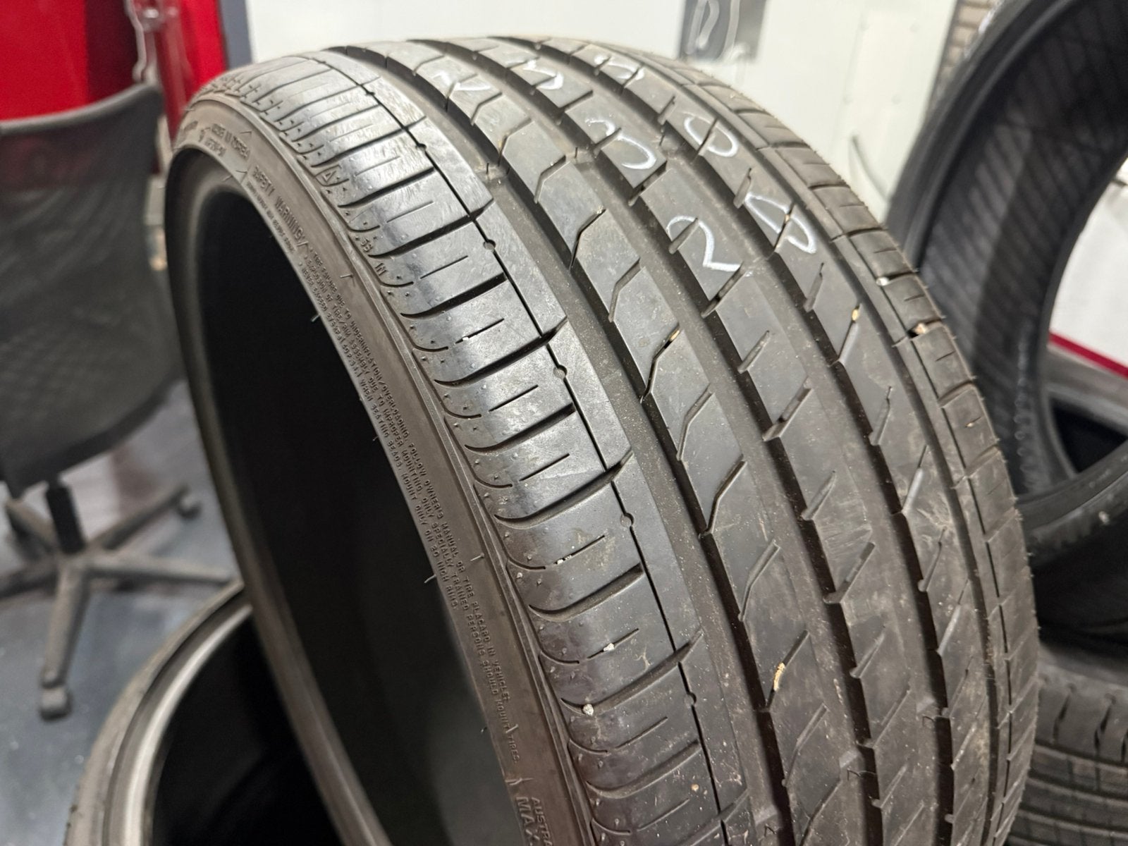 4x 235 30 20 88Y Nexen Nfera SU1 DEMO 7MM~, Gebruikt, Ophalen of Verzenden, 235 mm, Band(en)