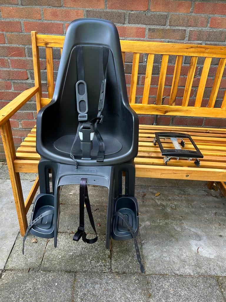 Bobike fietstoeltje achter zwart met montagebeugel, Achterzitje, Ophalen, 15 t/m 25 kg, Gebruikt