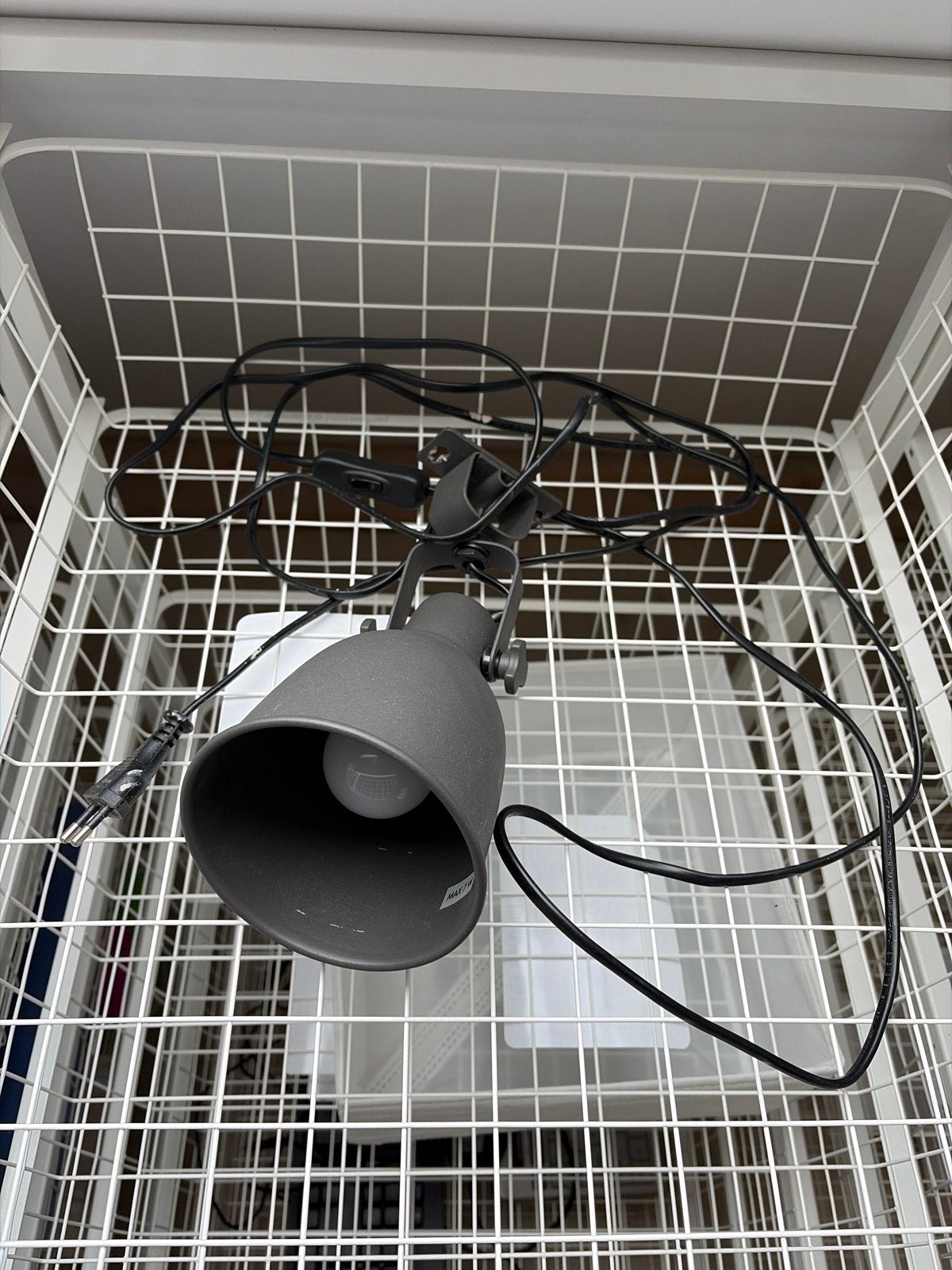 Grijze klemlamp met E27 fitting, Huis en Inrichting, Overige merken, Gebruikt, Grijs, E27 (groot)