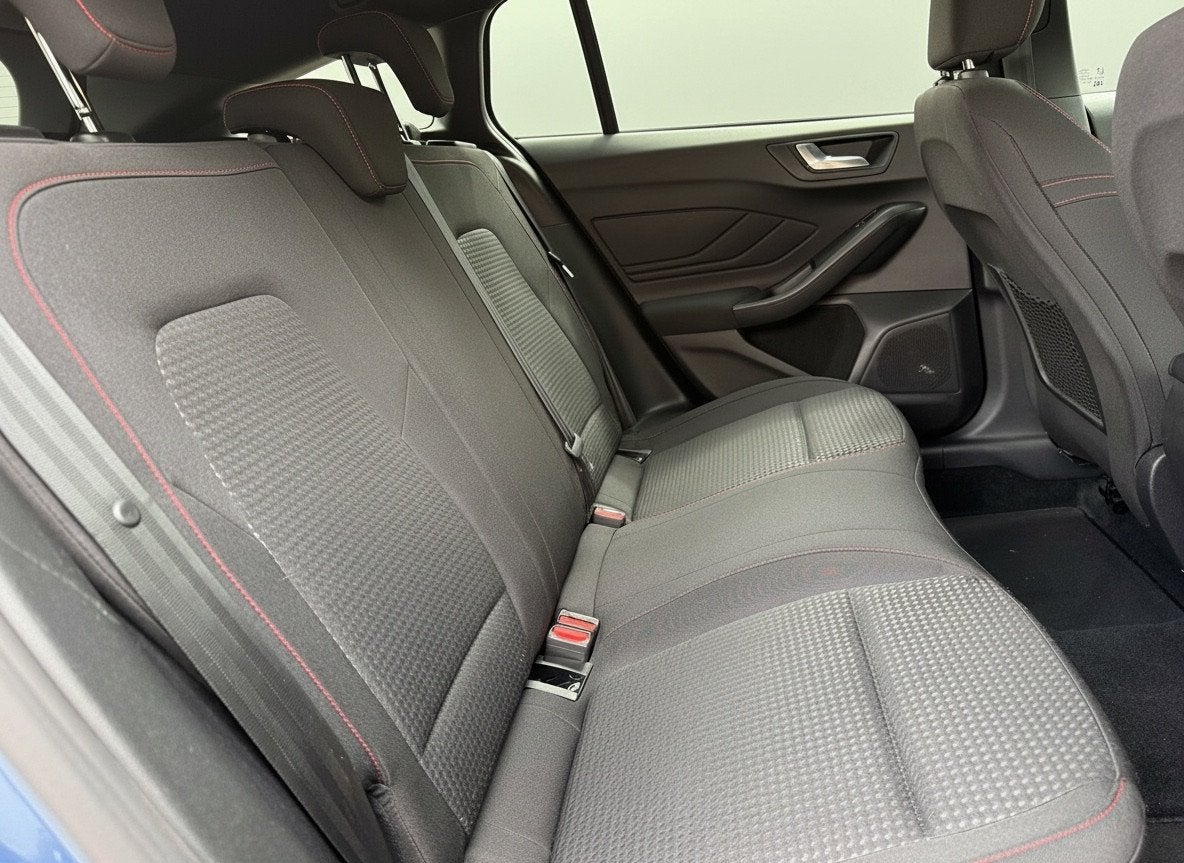Ford FOCUS Wagon 125pk EB Hybrid ST Line, Clima | Navi & Car, Auto's, Stof, Gebruikt, Euro 6, Automatische klimaatregeling
