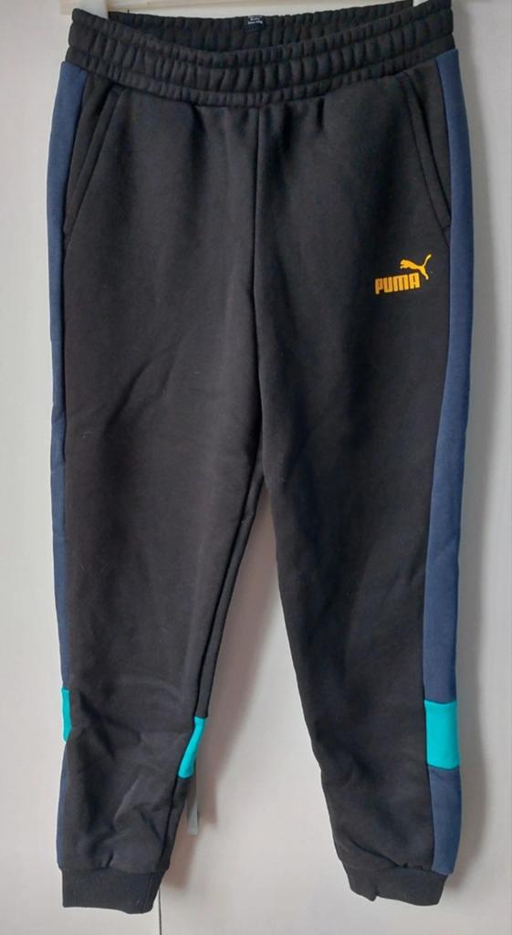 Puma joggingbroek maat 152, Kinderen en Baby's, Kinderkleding | Maat 152, Broek, Puma, Ophalen of Verzenden, Zo goed als nieuw