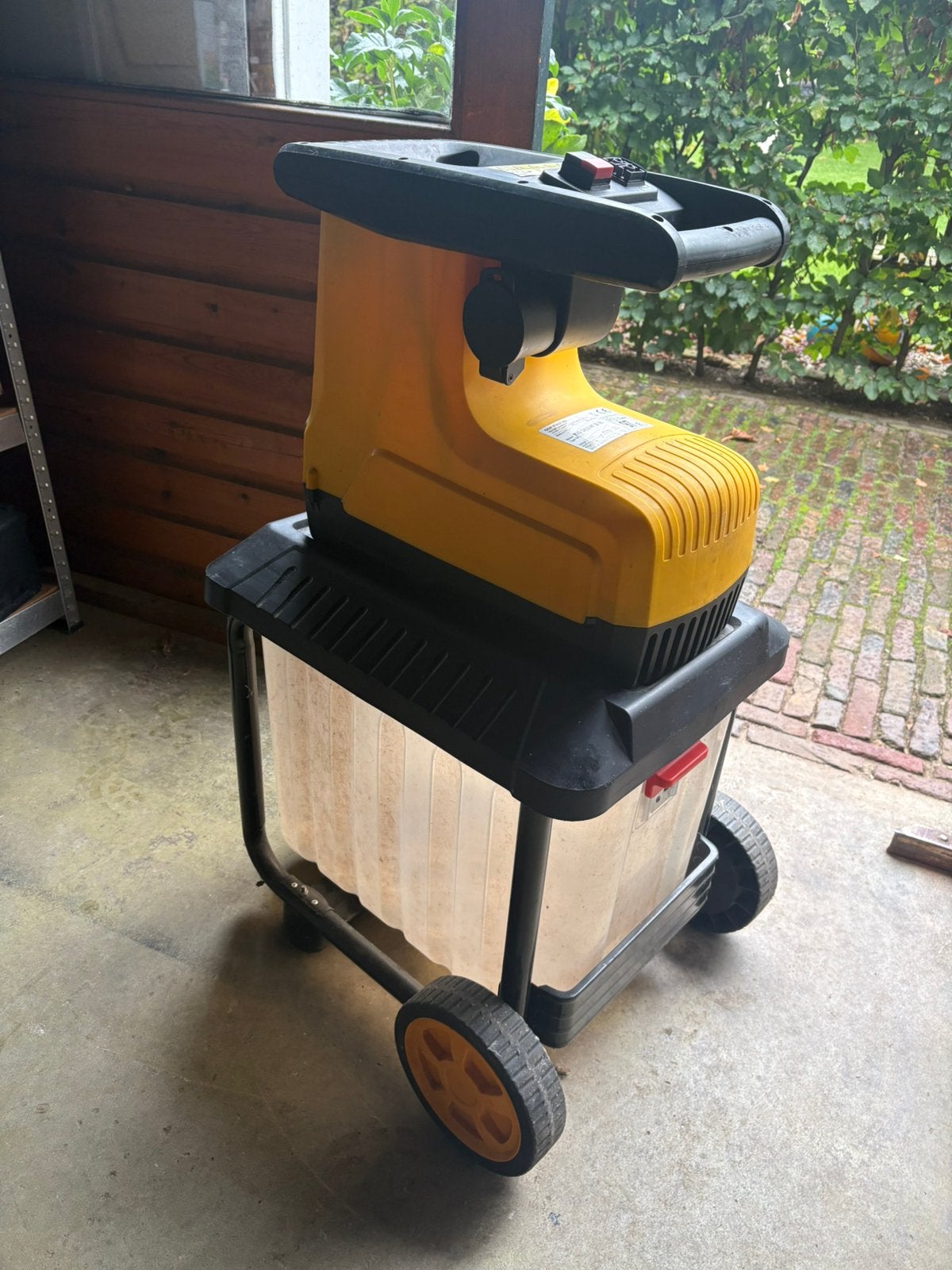 Takken hakselaar stiga bio silent 2500, Tuin en Terras, Ophalen of Verzenden, Gebruikt, Elektrisch, Met opvangbak