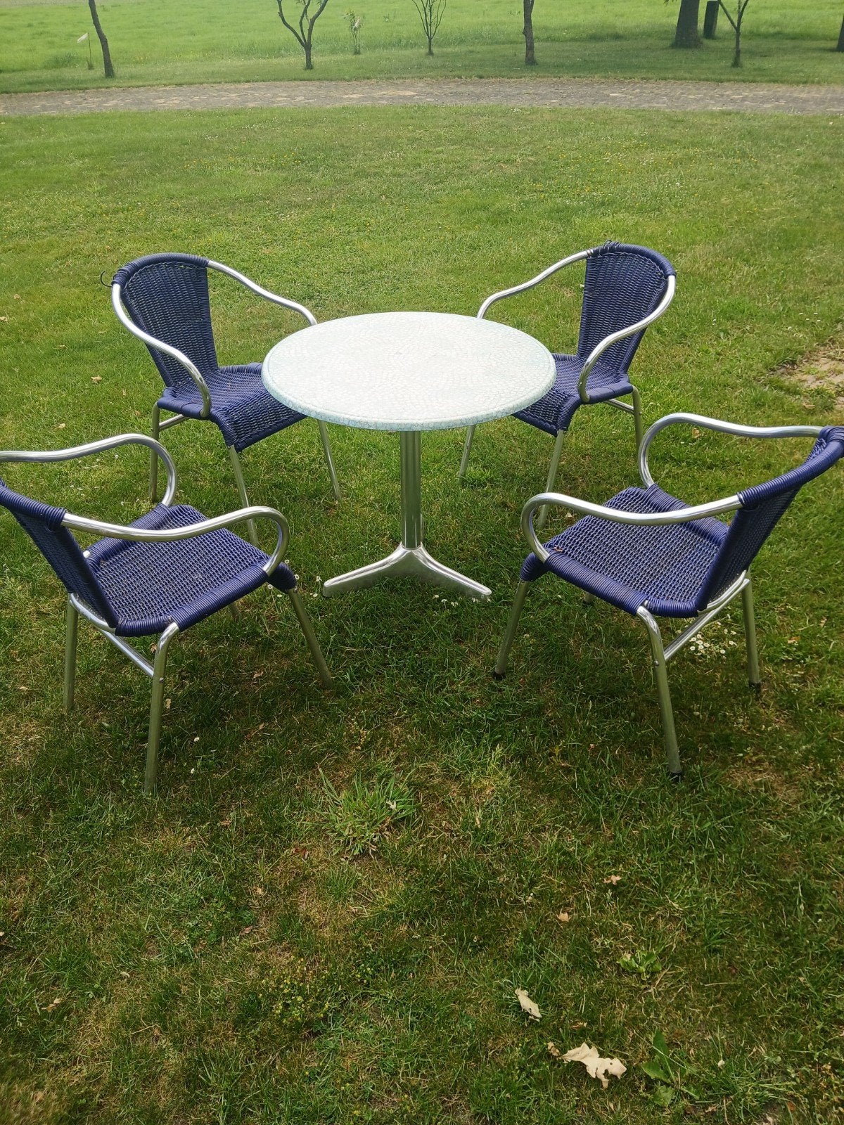 Blauwe tuinset, bistro set met 4 stoelen en ronde tafel, Ophalen, 4 zitplaatsen, Gebruikt, Aluminium