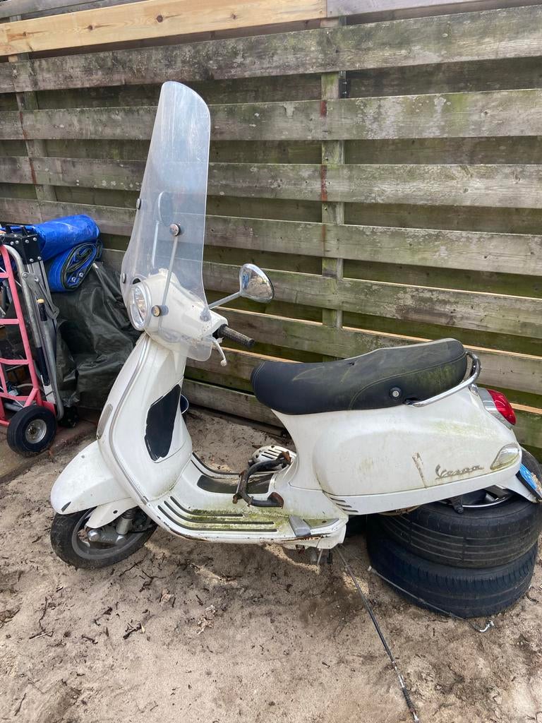Vespa LX 50 - Opknapper/Onderdelen, Fietsen en Brommers, Scooters | Vespa, Ophalen, Gebruikt, Maximaal 45 km/u, Benzine