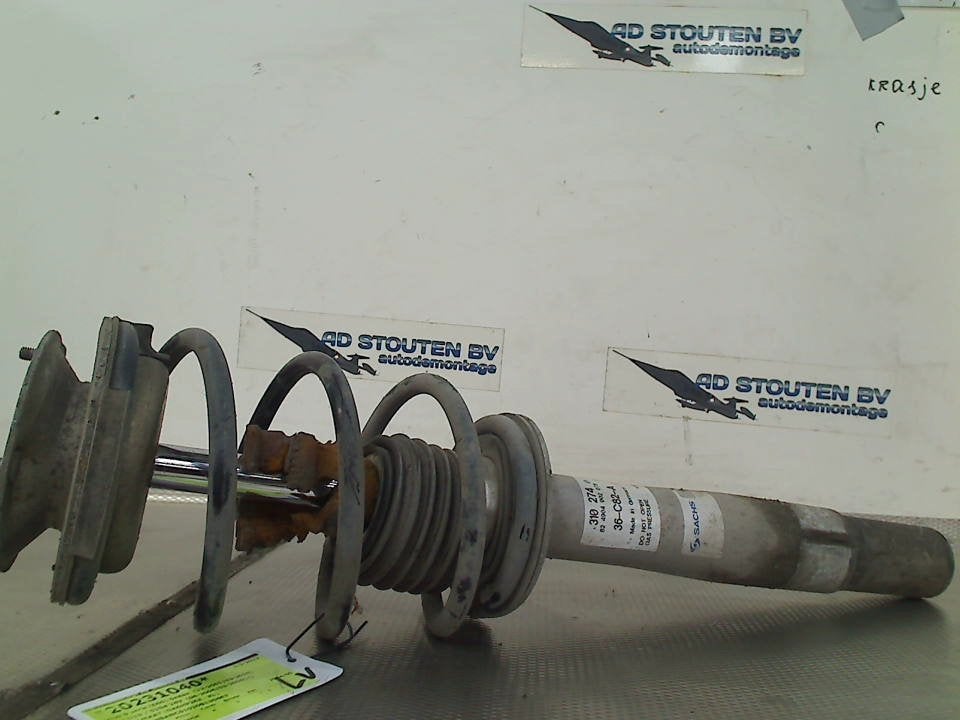 Schokbreker Links Voor BMW 5 serie (E60) 2004 36c82a, Gebruikt, Petuelring 130, München 80809, , Duitsland, BMW, Bayerische Motoren Werke AG