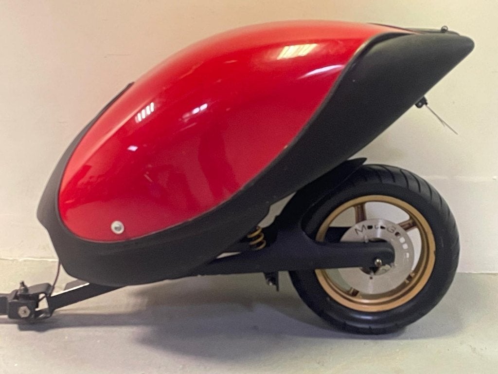 Aerodynamische éénwielige motor aanhanger, Motoren, Ophalen, Gebruikt