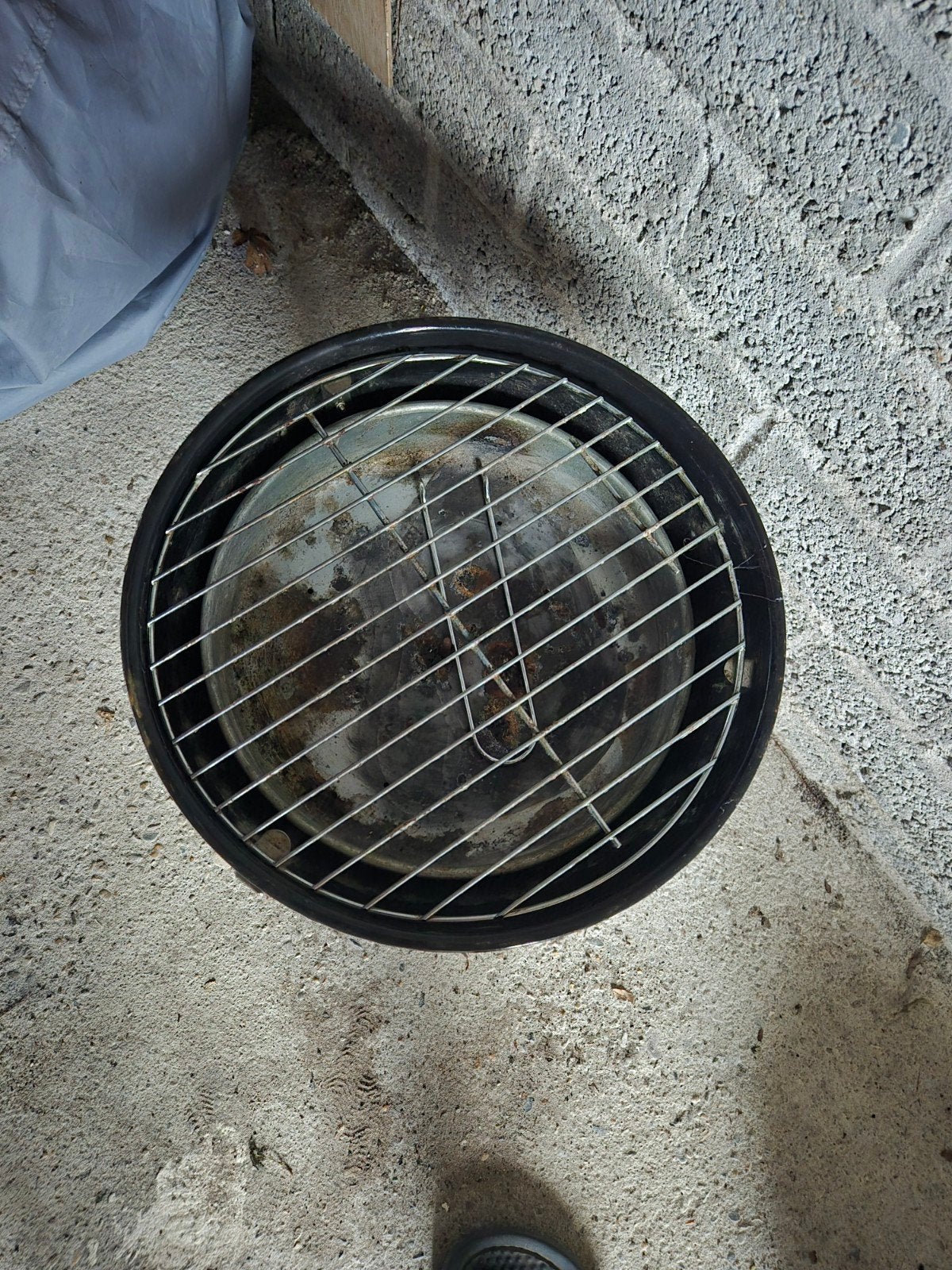 picnic bbq 32cm diameter als nieuw, Ophalen of Verzenden, Zo goed als nieuw
