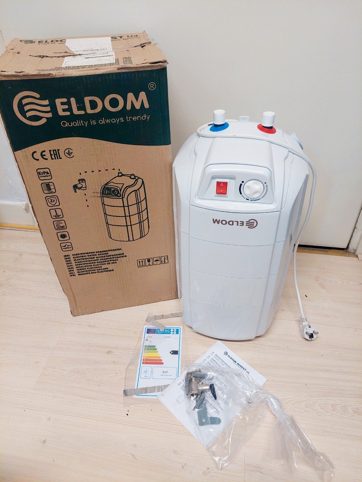 Nieuwe Eldom 72326NMP 15L elektrische keukenboiler 2kW, Doe-het-zelf en Verbouw, Ophalen of Verzenden