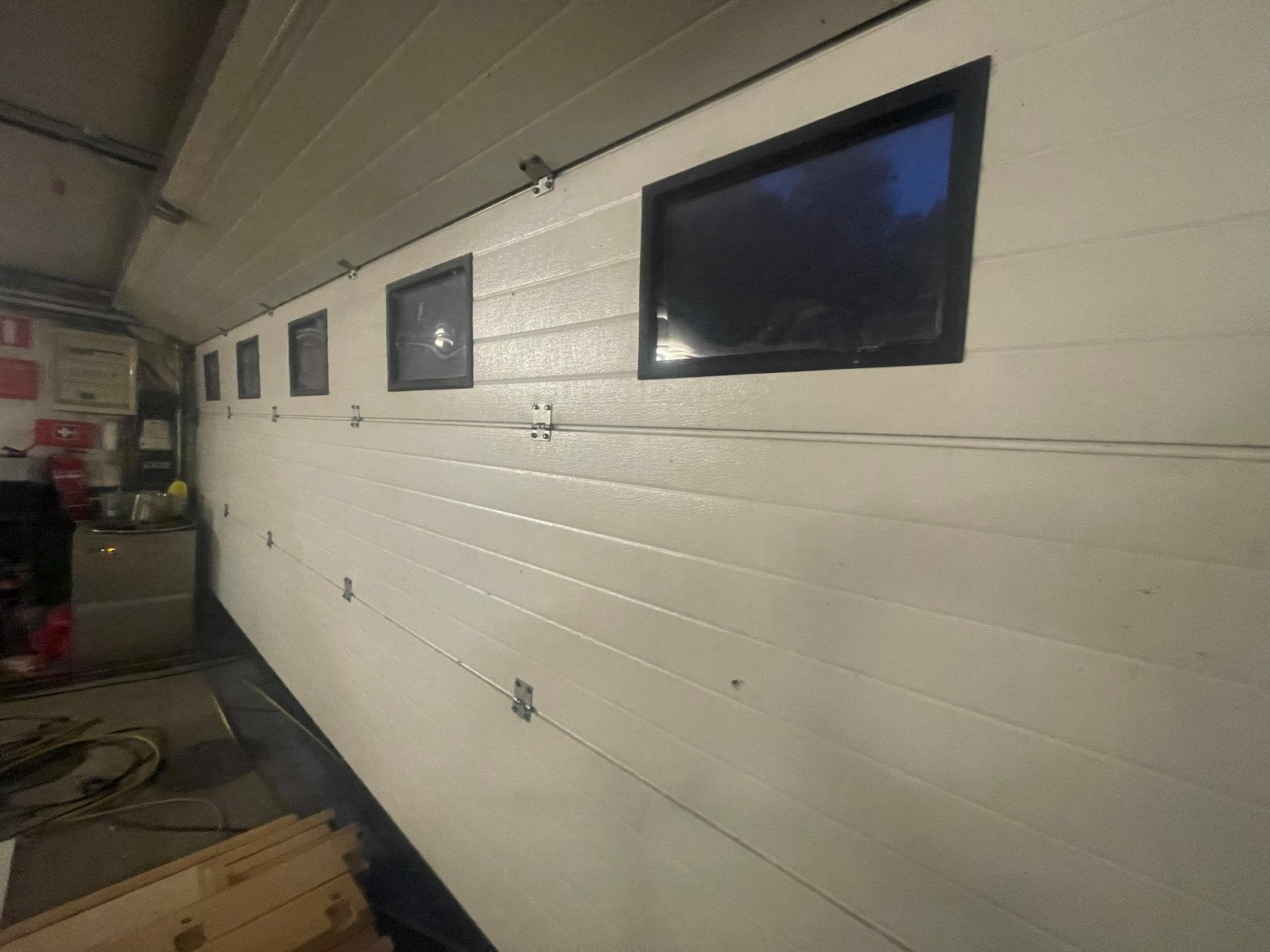 Garagedeur met elektrische opener en ramen, Ophalen, Gebruikt, 225 cm of meer, Overige typen